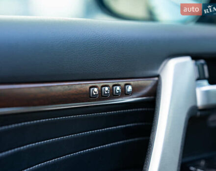 Чорний Тойота Ленд Крузер, об'ємом двигуна 4.46 л та пробігом 46 тис. км за 78000 $, фото 26 на Automoto.ua