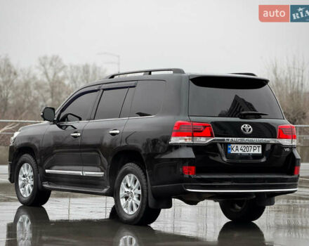 Черный Тойота Ленд Крузер, объемом двигателя 4.61 л и пробегом 67 тыс. км за 62800 $, фото 13 на Automoto.ua