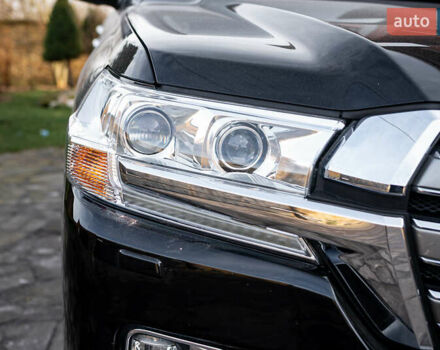 Чорний Тойота Ленд Крузер, об'ємом двигуна 4.5 л та пробігом 82 тис. км за 57900 $, фото 13 на Automoto.ua