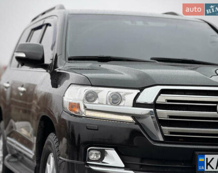Черный Тойота Ленд Крузер, объемом двигателя 4.61 л и пробегом 67 тыс. км за 62800 $, фото 3 на Automoto.ua