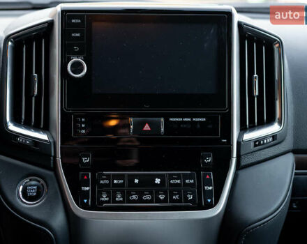 Чорний Тойота Ленд Крузер, об'ємом двигуна 4.5 л та пробігом 82 тис. км за 57900 $, фото 26 на Automoto.ua