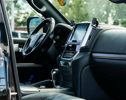 Чорний Тойота Ленд Крузер, об'ємом двигуна 4.46 л та пробігом 46 тис. км за 78000 $, фото 17 на Automoto.ua