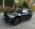 Тойота Ленд Крузер 2020 у Києві на Automoto.ua Чорний Тойота Ленд Крузер, об'ємом двигуна 4.46 л та пробігом 75 тис. км за 67000 $, фото 5 на Automoto.ua