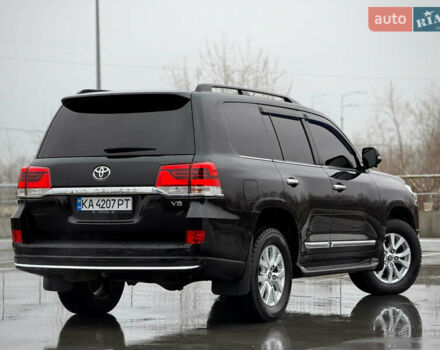 Черный Тойота Ленд Крузер, объемом двигателя 4.61 л и пробегом 67 тыс. км за 62800 $, фото 32 на Automoto.ua