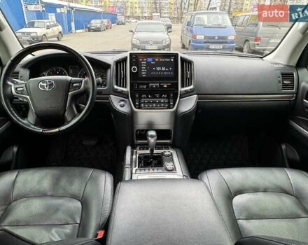 Чорний Тойота Ленд Крузер, об'ємом двигуна 4.61 л та пробігом 56 тис. км за 66000 $, фото 7 на Automoto.ua