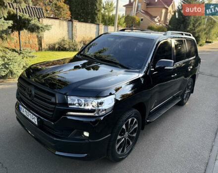 Тойота Ленд Крузер 2020 у Києві на Automoto.ua Чорний Тойота Ленд Крузер, об'ємом двигуна 4.46 л та пробігом 75 тис. км за 67000 $, фото 21 на Automoto.ua