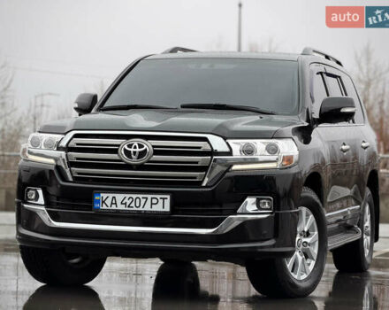 Черный Тойота Ленд Крузер, объемом двигателя 4.61 л и пробегом 67 тыс. км за 62800 $, фото 16 на Automoto.ua