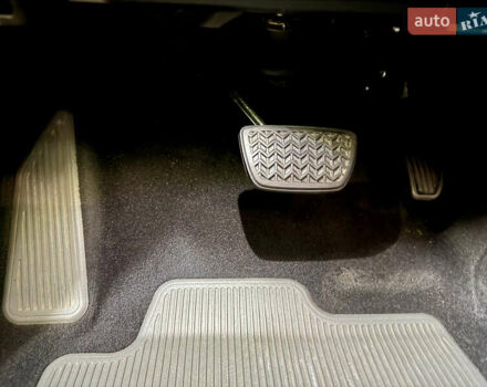 Черный Тойота Ленд Крузер, объемом двигателя 4.46 л и пробегом 58 тыс. км за 73000 $, фото 25 на Automoto.ua