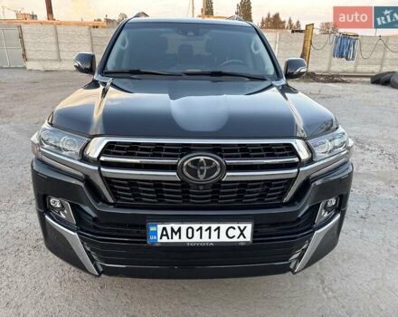 Черный Тойота Ленд Крузер, объемом двигателя 4.46 л и пробегом 133 тыс. км за 69999 $, фото 17 на Automoto.ua