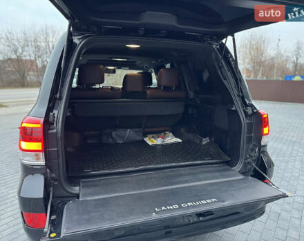 Чорний Тойота Ленд Крузер, об'ємом двигуна 4.61 л та пробігом 114 тис. км за 67000 $, фото 25 на Automoto.ua