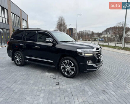 Чорний Тойота Ленд Крузер, об'ємом двигуна 4.61 л та пробігом 114 тис. км за 67000 $, фото 7 на Automoto.ua