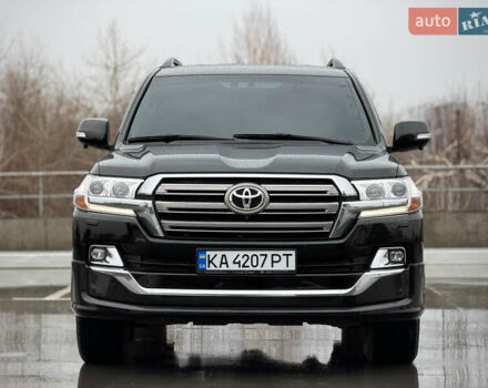 Черный Тойота Ленд Крузер, объемом двигателя 4.61 л и пробегом 67 тыс. км за 62800 $, фото 5 на Automoto.ua