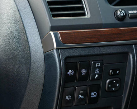 Чорний Тойота Ленд Крузер, об'ємом двигуна 4.46 л та пробігом 46 тис. км за 78000 $, фото 25 на Automoto.ua