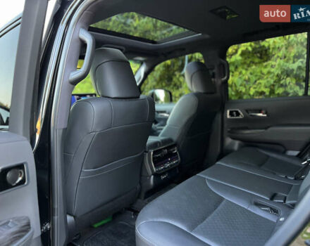 Чорний Тойота Ленд Крузер, об'ємом двигуна 3.45 л та пробігом 193 тис. км за 59500 $, фото 29 на Automoto.ua