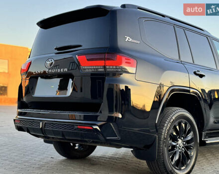 Черный Тойота Ленд Крузер, объемом двигателя 3.45 л и пробегом 79 тыс. км за 78888 $, фото 9 на Automoto.ua