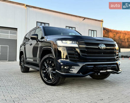 Черный Тойота Ленд Крузер, объемом двигателя 3.45 л и пробегом 79 тыс. км за 78888 $, фото 4 на Automoto.ua