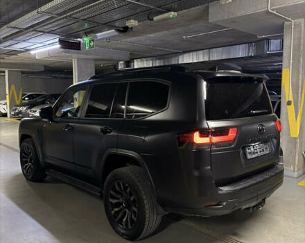 Черный Тойота Ленд Крузер, объемом двигателя 3.5 л и пробегом 57 тыс. км за 75000 $, фото 4 на Automoto.ua