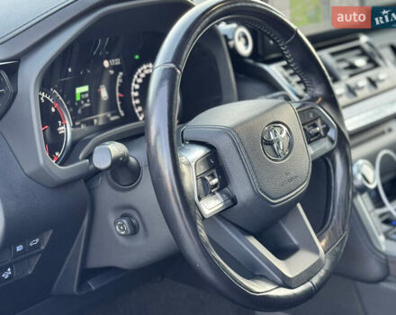 Черный Тойота Ленд Крузер, объемом двигателя 3.45 л и пробегом 79 тыс. км за 78888 $, фото 16 на Automoto.ua