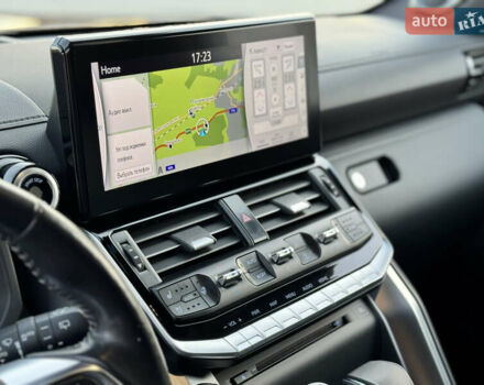 Черный Тойота Ленд Крузер, объемом двигателя 3.45 л и пробегом 79 тыс. км за 78888 $, фото 19 на Automoto.ua