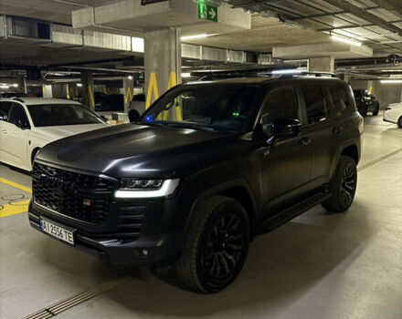 Черный Тойота Ленд Крузер, объемом двигателя 3.5 л и пробегом 57 тыс. км за 75000 $, фото 1 на Automoto.ua