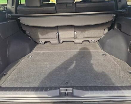 Черный Тойота Ленд Крузер, объемом двигателя 3.35 л и пробегом 102 тыс. км за 76000 $, фото 8 на Automoto.ua