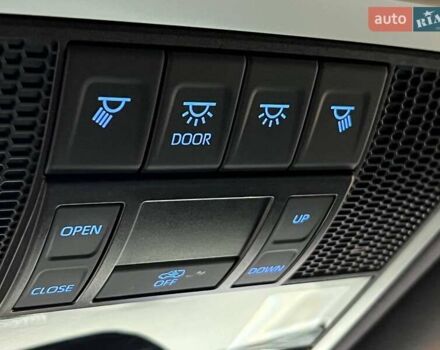 Черный Тойота Ленд Крузер, объемом двигателя 3.3 л и пробегом 202 тыс. км за 73000 $, фото 34 на Automoto.ua