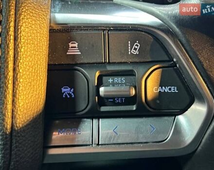 Черный Тойота Ленд Крузер, объемом двигателя 3.3 л и пробегом 202 тыс. км за 73000 $, фото 40 на Automoto.ua