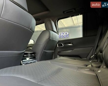 Черный Тойота Ленд Крузер, объемом двигателя 3.35 л и пробегом 1 тыс. км за 180000 $, фото 40 на Automoto.ua