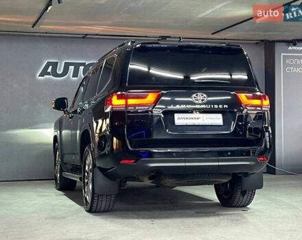 Черный Тойота Ленд Крузер, объемом двигателя 3.3 л и пробегом 202 тыс. км за 73000 $, фото 4 на Automoto.ua