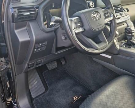 Черный Тойота Ленд Крузер, объемом двигателя 3.35 л и пробегом 102 тыс. км за 76000 $, фото 13 на Automoto.ua