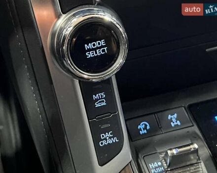 Черный Тойота Ленд Крузер, объемом двигателя 3.3 л и пробегом 202 тыс. км за 73000 $, фото 20 на Automoto.ua