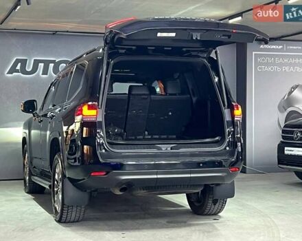 Черный Тойота Ленд Крузер, объемом двигателя 3.3 л и пробегом 202 тыс. км за 73000 $, фото 8 на Automoto.ua