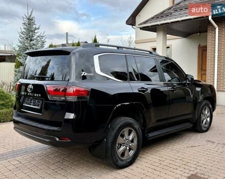 Черный Тойота Ленд Крузер, объемом двигателя 3.3 л и пробегом 60 тыс. км за 74999 $, фото 5 на Automoto.ua
