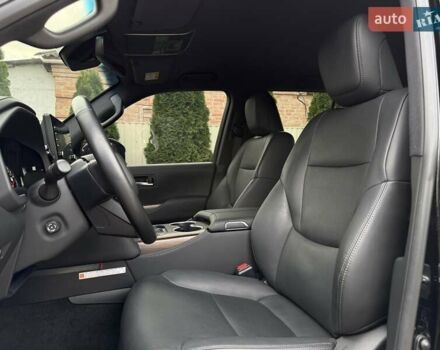 Черный Тойота Ленд Крузер, объемом двигателя 3.3 л и пробегом 60 тыс. км за 74999 $, фото 11 на Automoto.ua