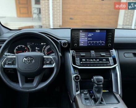 Черный Тойота Ленд Крузер, объемом двигателя 3.3 л и пробегом 60 тыс. км за 74999 $, фото 17 на Automoto.ua