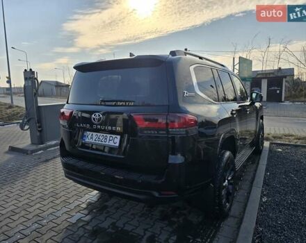 Чорний Тойота Ленд Крузер, об'ємом двигуна 3.3 л та пробігом 97 тис. км за 81651 $, фото 9 на Automoto.ua