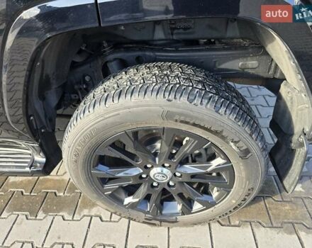 Чорний Тойота Ленд Крузер, об'ємом двигуна 3.3 л та пробігом 97 тис. км за 81651 $, фото 19 на Automoto.ua