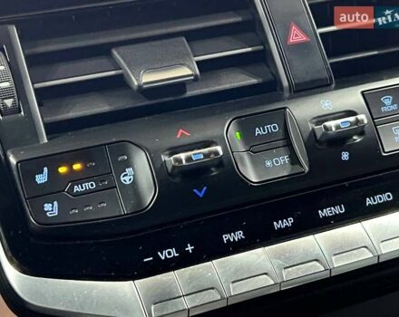 Черный Тойота Ленд Крузер, объемом двигателя 3.3 л и пробегом 202 тыс. км за 73000 $, фото 23 на Automoto.ua