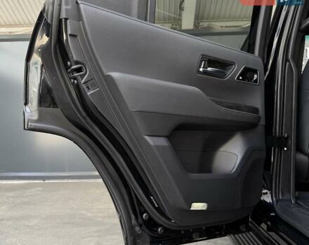 Черный Тойота Ленд Крузер, объемом двигателя 3.35 л и пробегом 1 тыс. км за 180000 $, фото 45 на Automoto.ua