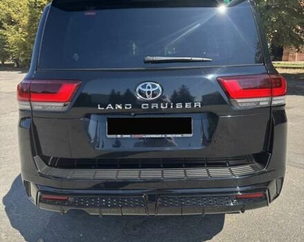 Черный Тойота Ленд Крузер, объемом двигателя 3.35 л и пробегом 110 тыс. км за 82000 $, фото 4 на Automoto.ua