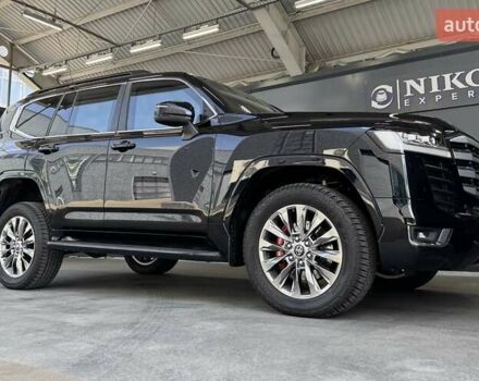 Черный Тойота Ленд Крузер, объемом двигателя 3.35 л и пробегом 1 тыс. км за 180000 $, фото 22 на Automoto.ua