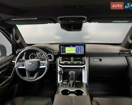 Черный Тойота Ленд Крузер, объемом двигателя 3.35 л и пробегом 1 тыс. км за 180000 $, фото 30 на Automoto.ua