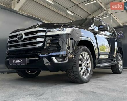 Черный Тойота Ленд Крузер, объемом двигателя 3.35 л и пробегом 1 тыс. км за 180000 $, фото 4 на Automoto.ua