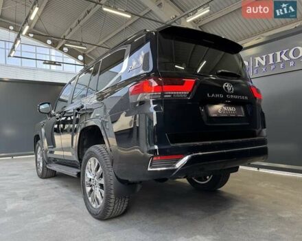 Черный Тойота Ленд Крузер, объемом двигателя 3.35 л и пробегом 1 тыс. км за 180000 $, фото 12 на Automoto.ua