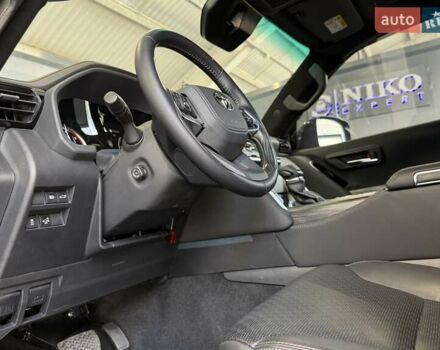 Черный Тойота Ленд Крузер, объемом двигателя 3.35 л и пробегом 1 тыс. км за 180000 $, фото 28 на Automoto.ua