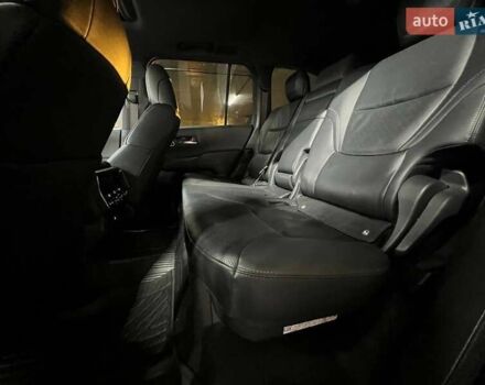 Черный Тойота Ленд Крузер, объемом двигателя 3.3 л и пробегом 202 тыс. км за 73000 $, фото 45 на Automoto.ua