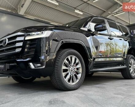 Черный Тойота Ленд Крузер, объемом двигателя 3.35 л и пробегом 1 тыс. км за 180000 $, фото 3 на Automoto.ua