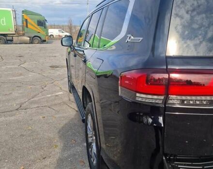 Черный Тойота Ленд Крузер, объемом двигателя 3.35 л и пробегом 102 тыс. км за 76000 $, фото 5 на Automoto.ua