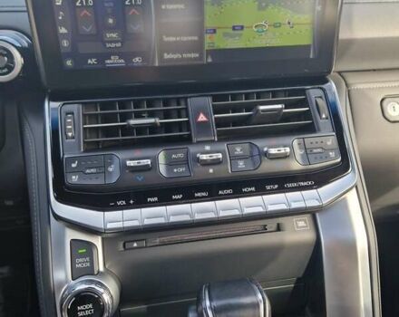 Черный Тойота Ленд Крузер, объемом двигателя 3.35 л и пробегом 102 тыс. км за 76000 $, фото 10 на Automoto.ua