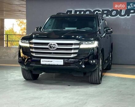 Черный Тойота Ленд Крузер, объемом двигателя 3.3 л и пробегом 202 тыс. км за 73000 $, фото 3 на Automoto.ua